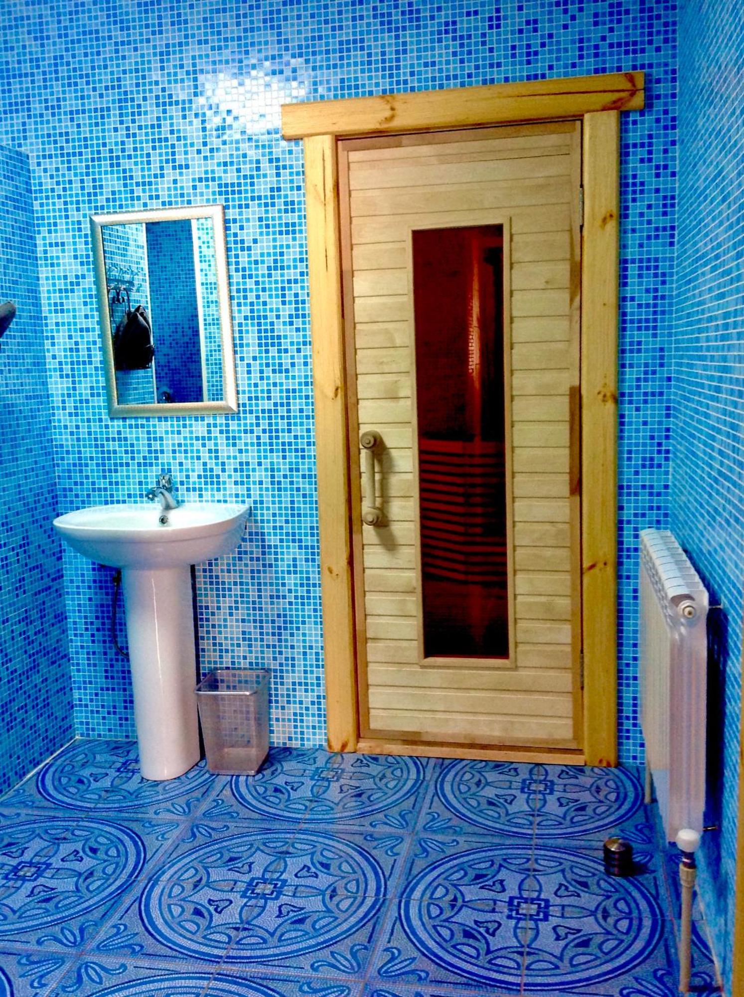 Hotel Bannyi Dvir Uzyn 外观 照片
